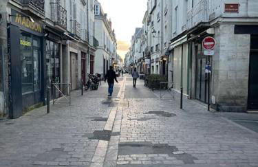 T3 cinéma - Centre historique, bord de Loire - Foto 18