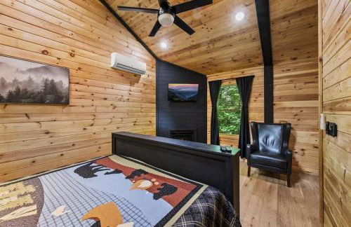 Black Bear Lodge - Fire Pit - Hot Tub - Foto 26