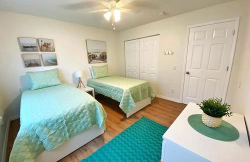 *NEW*Sunshine Gorgeous- 3BD/2BA -Private Backyard! - Foto 10