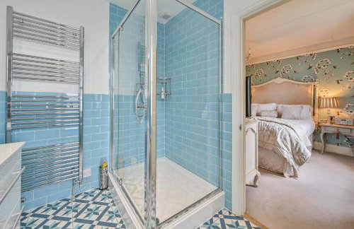 The Town House at Muntham- Luxury Holiday Home with Hot Tub - Photo 27