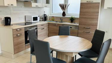 Große 2 Ferienwohnung Gästehaus NEUBAU Merzig 100 m2 - Photo 2