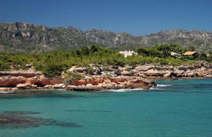 Amarella Costa Dorada - Alojamientos privados en villa mediterránea con amplia piscina y zonas BBQ - Foto 10