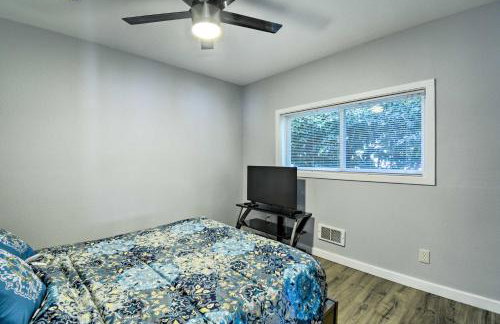 Lakefront Bremerton Vacation Rental with Deck! - Foto 12