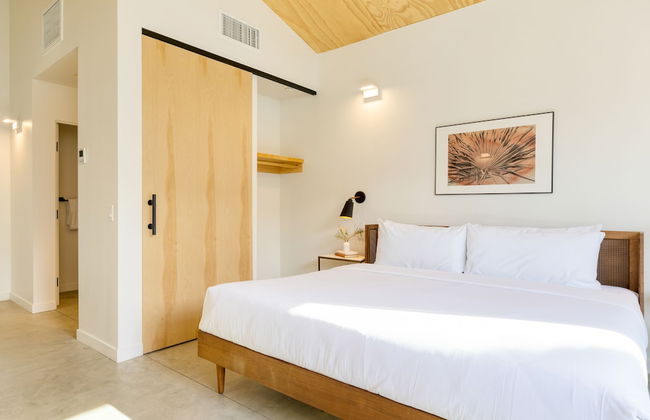 Blackhaus Suites by AvantStay – Modern Comfort in Downtown Palm Springs - Foto 6