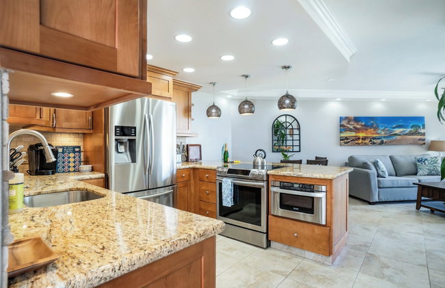 Elegant Oceanfront Vistas - Foto 25