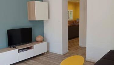 Petite maison dans un écrin de verdure - Photo 3