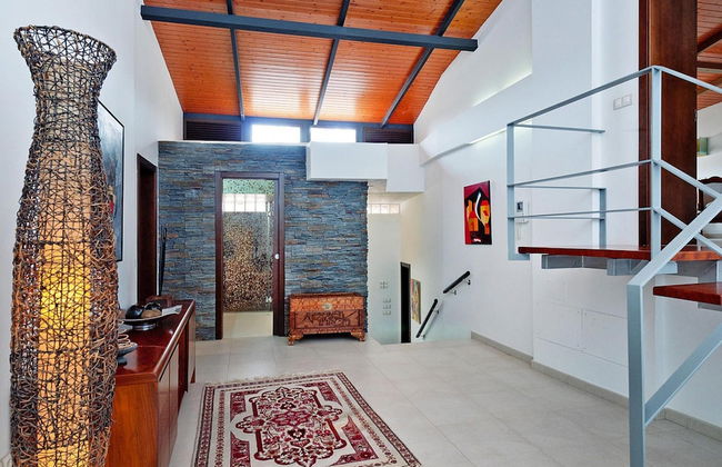 Villa With Pool and Beautiful Architecture - Foto 13