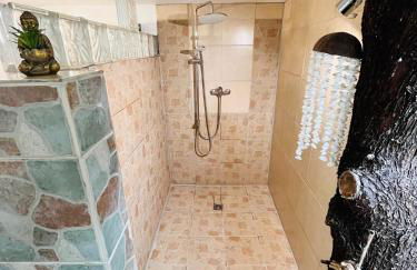 Location T3 jardin avec piscine - Foto 6