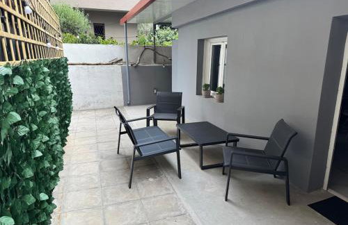 The Secret Studio - OAKA Stadium & nearby hospitals - Foto 29