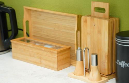 Yeganeh Stays Cologne - Foto 32