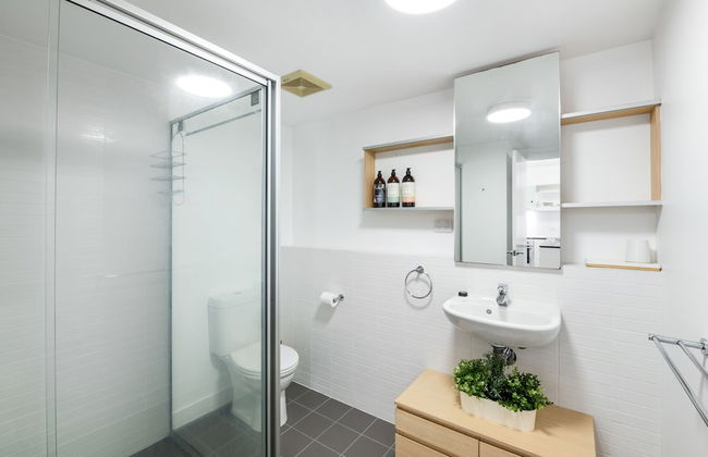 South bank serviced apartments - Photo 8