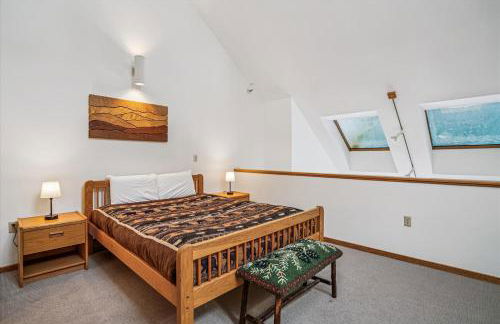 Highridge B20 Spectacular Top Floor Two Bedroom with Loft Condo with Scenic Views and Sports Center - Foto 62