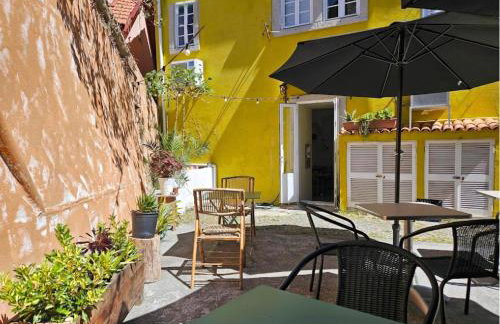 A Casa Amarela de Sintra - Photo 35