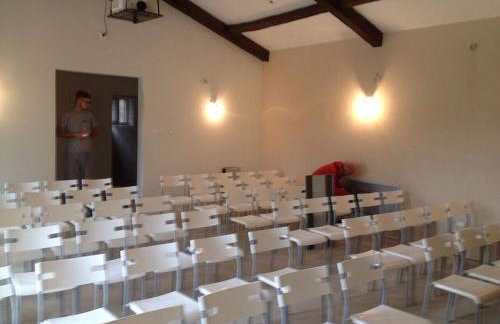 Villa Poropati, Grožnjan, Istria - Luxury Countryside Estate for up to 19 persons - Large pool of 80m2 with kids section - Foto 42