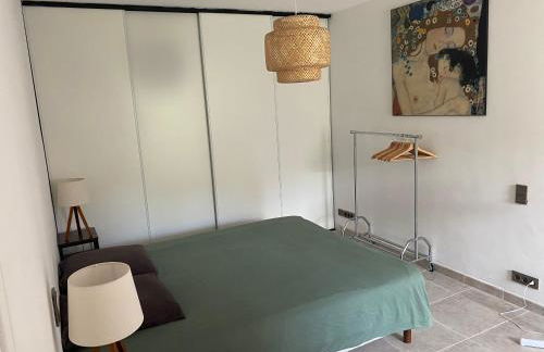 Spacieux 2 pièces, au calme - Foto 5