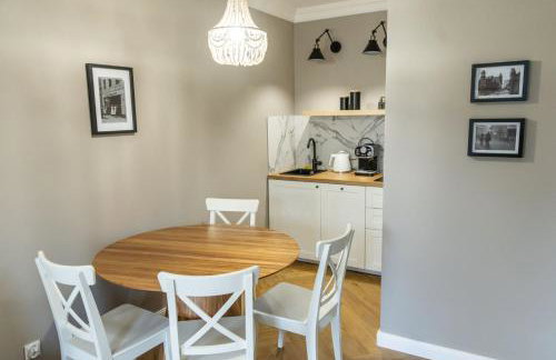 SOLAR Apartments I Stare Miasto 10min I Parking Free I Winda I Balkon - Photo 7