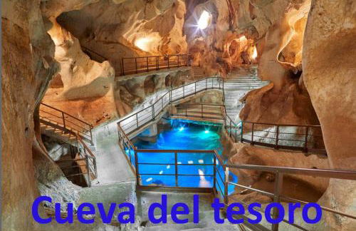 Nonna Beach Apartment Two-Bedroom - Photo 16