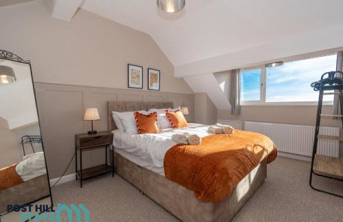 Large 4BR - Ideal Long Stays - Parking - Fast WiFi - Foto 20