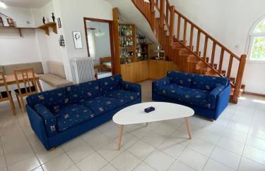 Entire villa with big garden and BBQ amenities - Foto 22