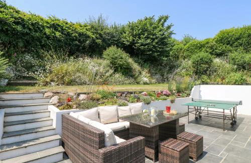 Finest Retreats - Lake View - Photo 4