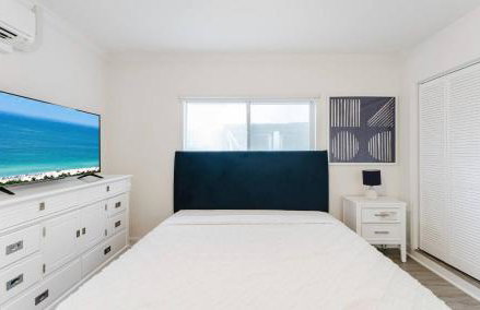 Waterfront Getaway | Pool, Hot Tub & Gym - Photo 21