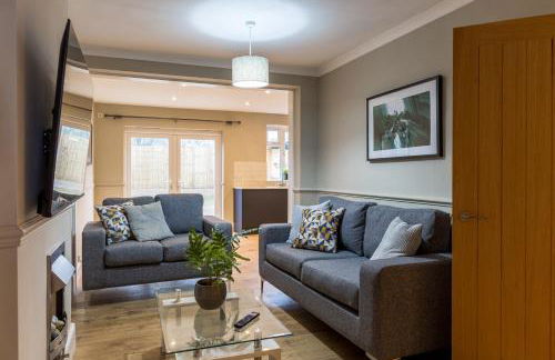 Comfortable 5-Bedroom House in Cheltenham - Foto 35