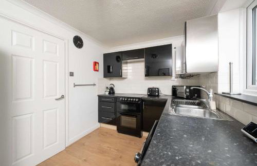 Comfortable 2 Bedroom Home with Parking in Taunton - Foto 21