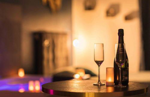 * Spa & Détente # Suite Privée # Tours # Netflix * - Photo 10