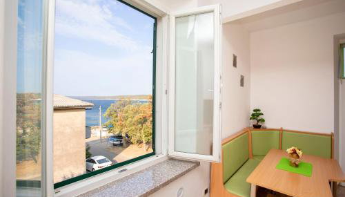 Apartman Lidija Koromačno - Foto 2