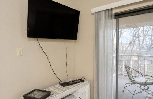 2BR Penthouse Condo - 2 Pools - Close to the Strip - Stairs Required - FREE TICKETS INCLUDED - FHC-24 - Foto 17