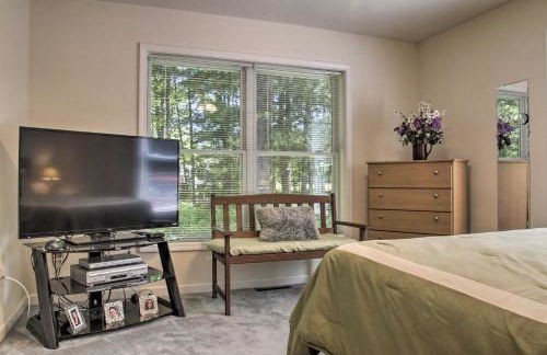 Spacious Home with Deck, Grill and Delaware River View - Foto 16