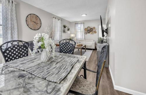 Serene Corner Cottage with Hot Tub home - Foto 13