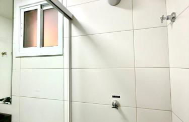 Central novo, andar alto-2quartos com Ar-Cond Q e F - Foto 20