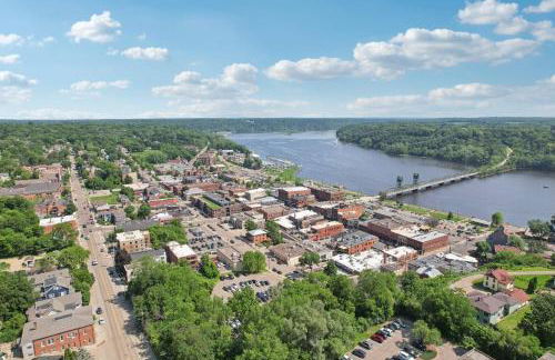 NEW! Heritage Retreat in the heart of Stillwater - Foto 39