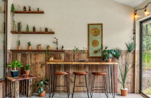 Spacious Comfort in Scenic Monument - Foto 24