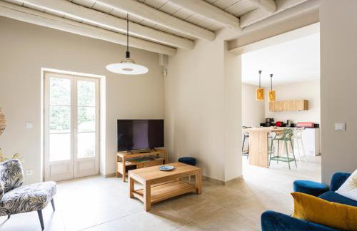 **Charmant Mas Rénové avec Piscine et Jardin au Cœur de la Provence!** - Foto 7