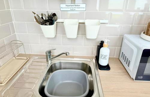 Beachfront Studio Direct Sea Views Air Conditioning Compact Coastal Crib - Foto 17