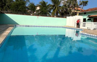 Apto a 100 metros da PRAIA com PISCINA, SAUNA e ESTACIONAMENTO - Foto 2