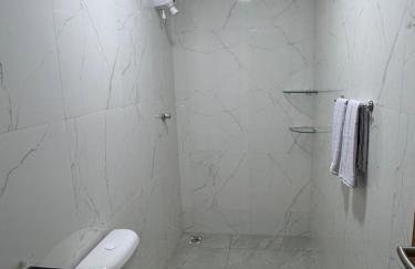 Casa 4 quartos, piscina privativa, 3 suíte geradeila smart tv ar-condicionado - Foto 7