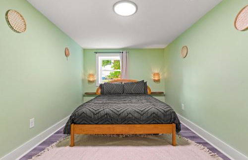 Boho 5BR Modern Villa w Hot Tub, Grill, Patio and Backyard - Foto 18