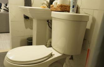 Cozy 2 Bedroom In A Lovely Forest Hills Neighborhood - Foto 4