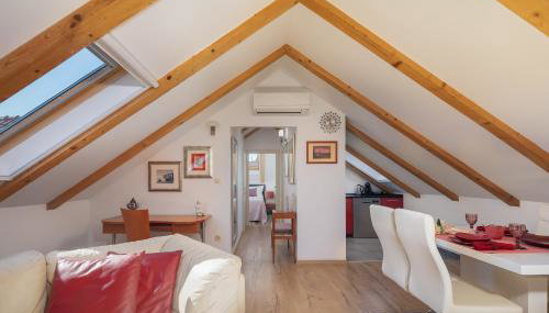 Romantic apartment in the attic - Photo 3