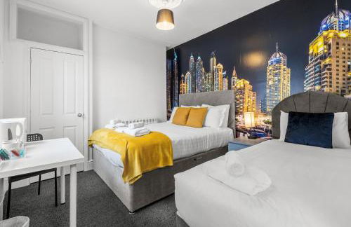 6 BR 4 Bath Central Worcester Sleeps 12 - Foto 29