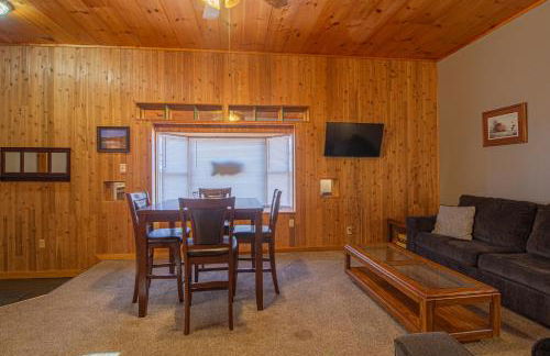 Stay In Ohiopyle - closest place to the GAP trail in Ohiopyle, PA, Hot Tub - Foto 6