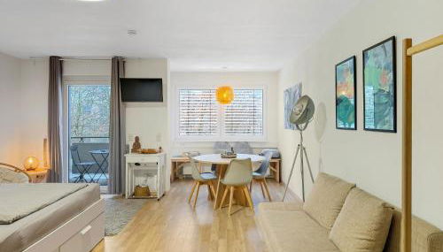 Studio near Altstadt /w Workspace, Feng-Shui & Art - Foto 3