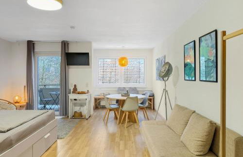 Studio near Altstadt /w Workspace, Feng-Shui & Art - Foto 3