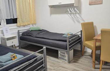 Ferienwohnung in Krefeld Monteurzimmer Gästezimmer Messezimmer Apartment in Krefeld - Foto 1