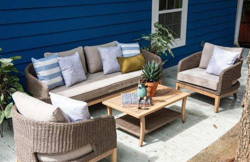 Bright and Stylish Historic Grant Park Retreat - Photo 33