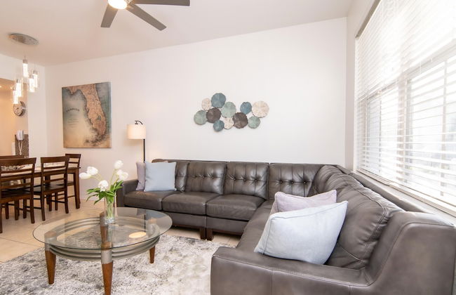 Venetian Beauty - Photo 1