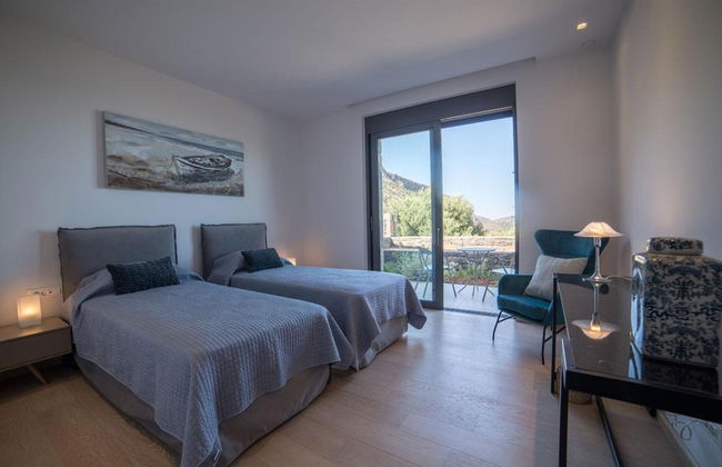 Sea View 6 Bedroom Villa With a Heated Pool - Foto 28